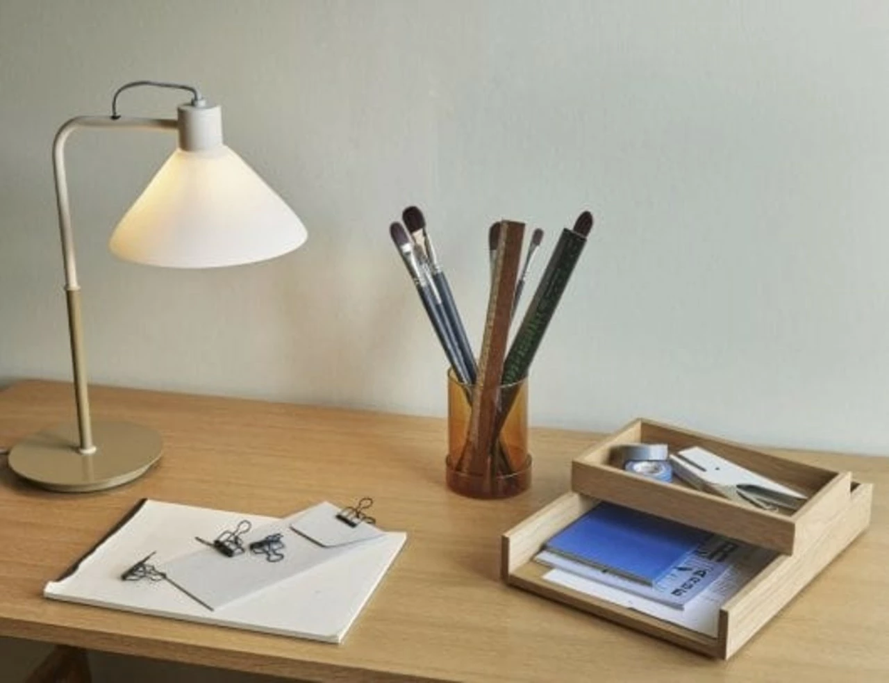 Hubsch Spot Tafellamp Kaki - 961507 7 Hubsch Spot Tafellamp Kaki - 961507 - Afbeelding 7