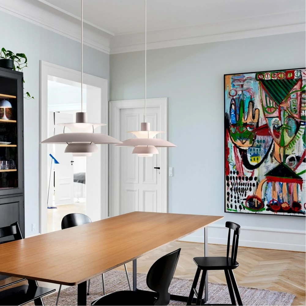 Louis Poulsen PH 5 Hanglamp Monochrome Lichtroze - 5741113044 2 Louis Poulsen PH 5 Hanglamp Monochrome Lichtroze - 5741113044 - Afbeelding 2