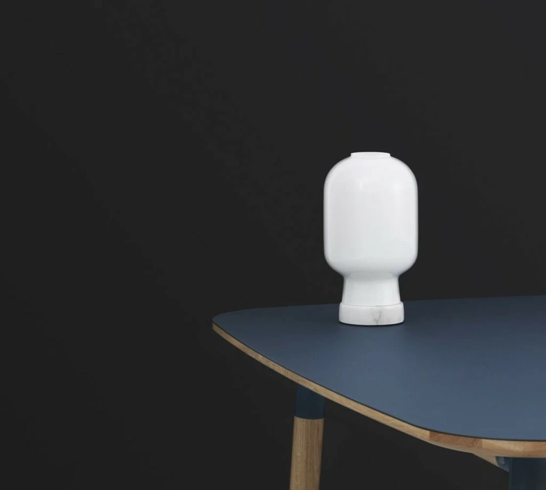 Normann Copenhagen AMP Tafellamp Wit 4 Normann Copenhagen AMP Tafellamp Wit - Afbeelding 4